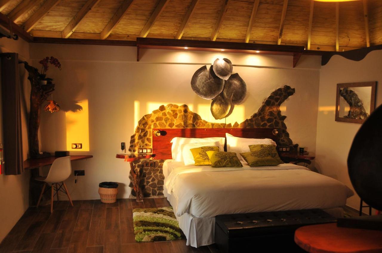 Mango Island Lodges Saint Joseph Eksteriør bilde